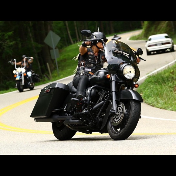 Meet your Posher, Lisa - Picture 3 of 8